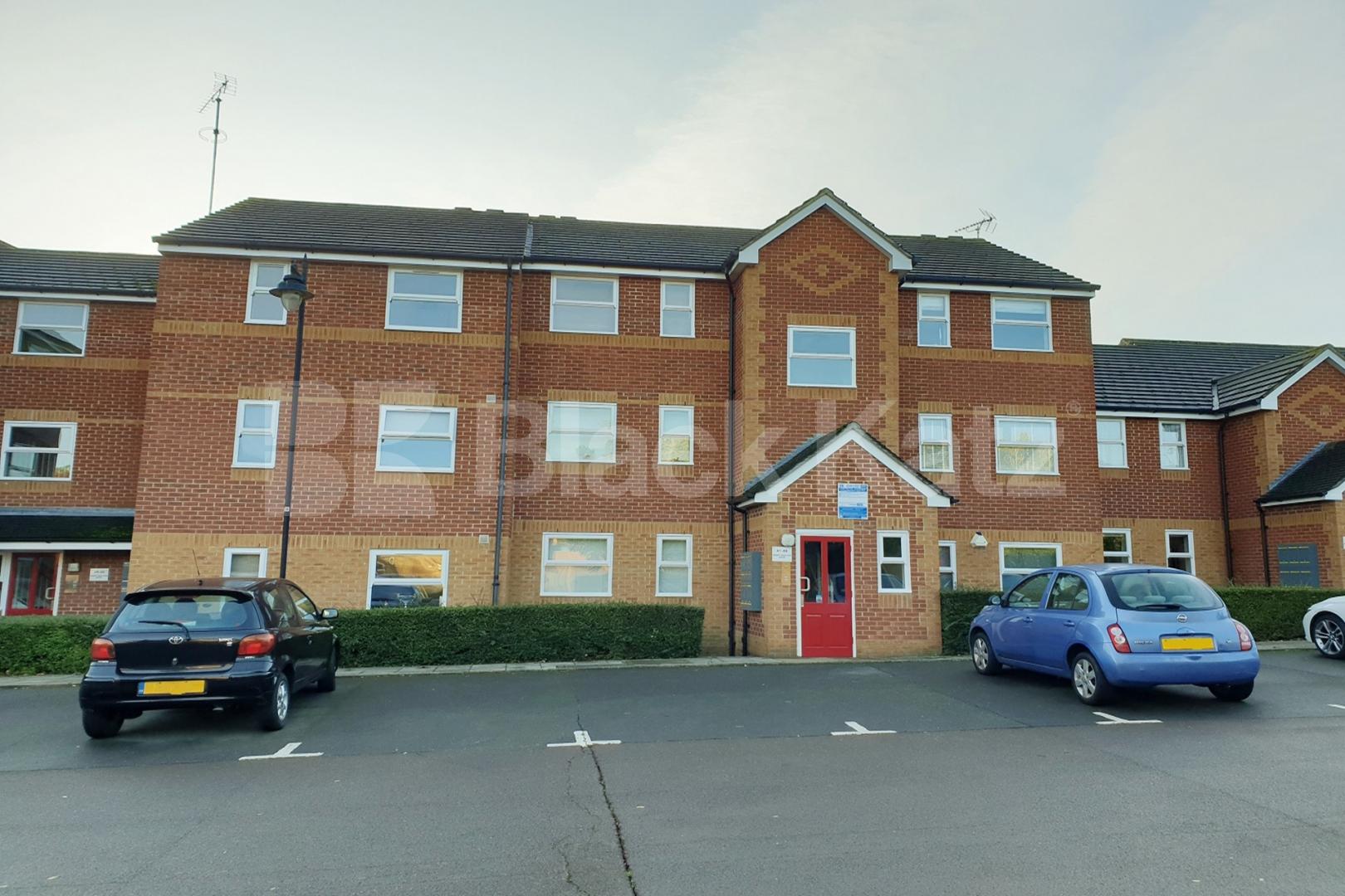 Freshly redecorated with residents parking & water rates included Henry Doulton Drive, Tooting